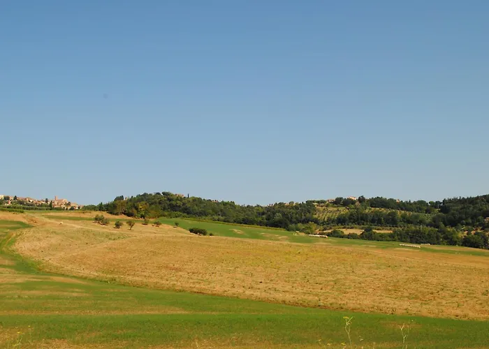 Lina - Podere Ribatti 카솔레 델사